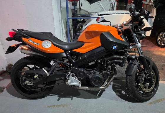 BMW F 800 R BMW F 800 R